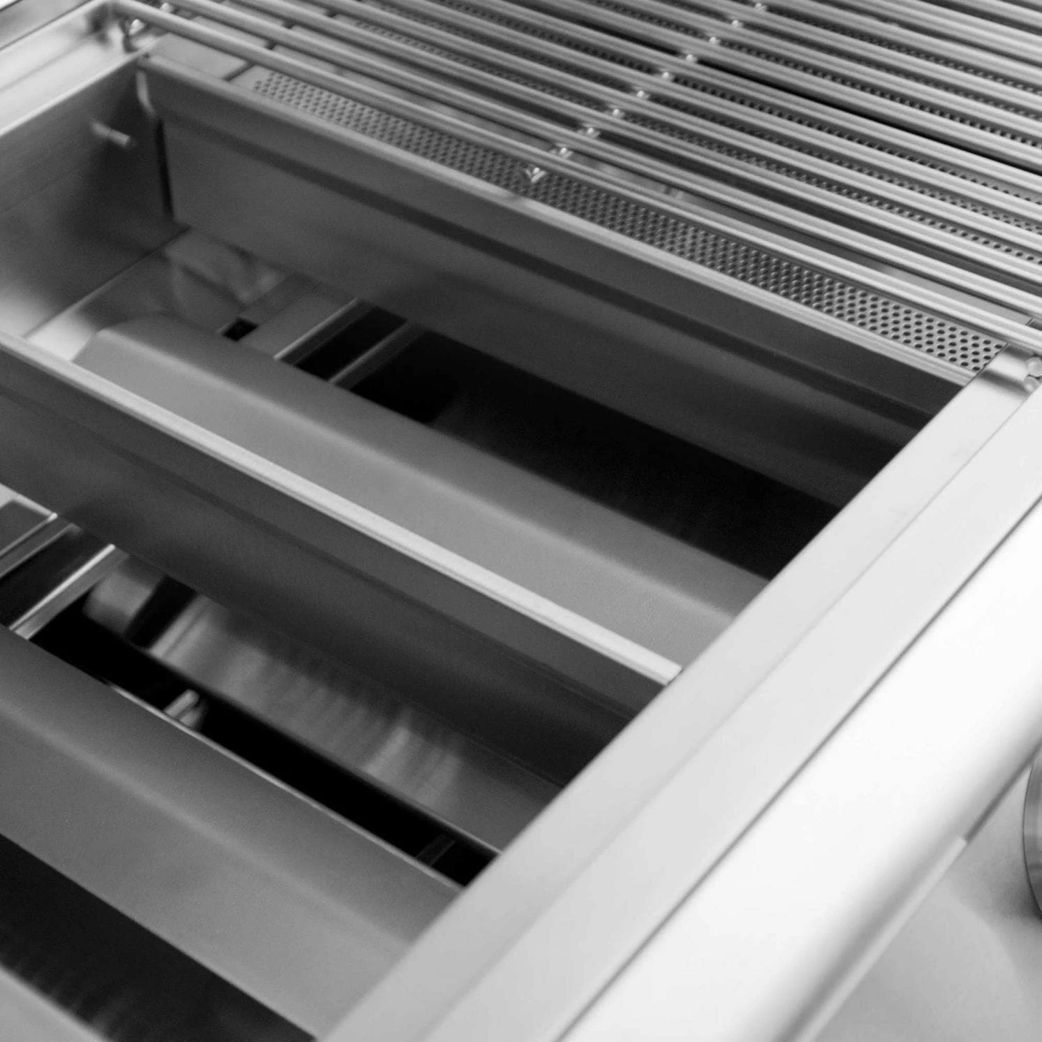 Blaze Premium LTE 32" 4-Burner Gas Grill With Rear Infrared Burner & Grill Lights Blaze Premium LTE 32" 4-Burner Gas Grill With Rear Infrared Burner & Grill Lights -Kitchen Grill Shop Blaze 4 Burner w lights 11 d28a2132 58ae 4670 9140 6701637fdb69