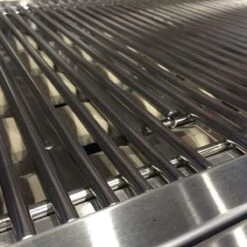 Delta Heat 32" 3 Burner Built-In Gas Grill -Kitchen Grill Shop Delta Heat 32 Inch 3 Burner Built In Gas Grill 04